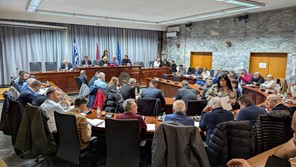 Καταθέτει ψήφισμα καταδίκης της βίας και στήριξης αιρετών και εργαζομένων του Δήμου Λαρισαίων